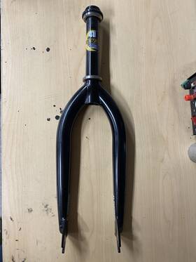Sbf-120-mbk Sunday Bmx Fork 41 Thermal Black 28mm Offset 3/8 Inch Dropouts Nightshift