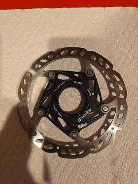 P100006095 Swissstop Catalyst Race Disc Rotor - 140mm Centerlock Silver/black