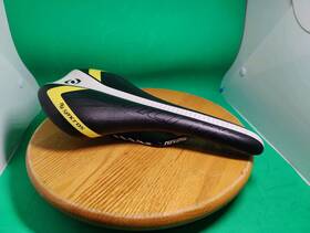 Syncros 613257562141 Rr 2.5 Road Bicycle Saddle Black With White And Yellow Accents