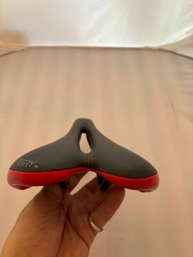 21060 Terry Mens Falcon Y Bike Saddle Seat 143 Mm Wide. Manganese Rails. 23 G Mint