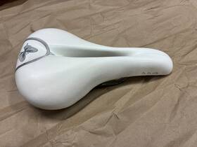 Terry 666953390164 Womens Butterfly Titanium Bike Seat Comfortable Center Cutaway White