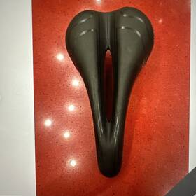 21026l02 Terry Liberator Unisex Race Bike Saddle Center Cutaway
