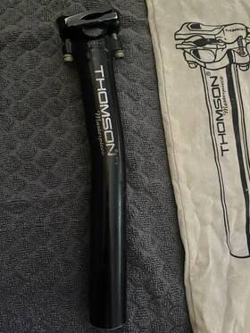 X330 Thomson Masterpiece Setback Seatpost - Black 27.2x240