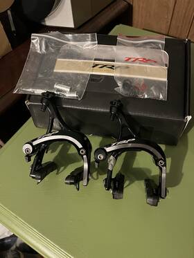 R879 Trp Brake Set Caliper Dual Pivot Rim Brakes Road Bike Brakeset Alloy Pads