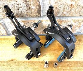 R970 Trp Magnesium Road Rim Brake Caliper Set With Pads 228g