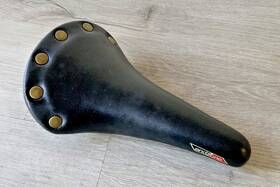 Retr0 Velo Retro Road Bike Saddle 330 Grams 152 Mm X 272 Black