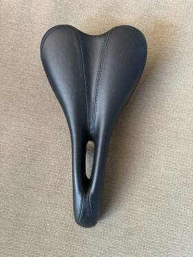 Vl-1095 Velo Road Race Bike Saddle In Black