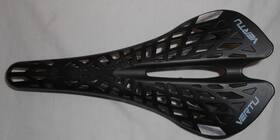 Ccav-5 Vertu Ccav-s Saddle Spiderweb Black 190g Clean Excellent
