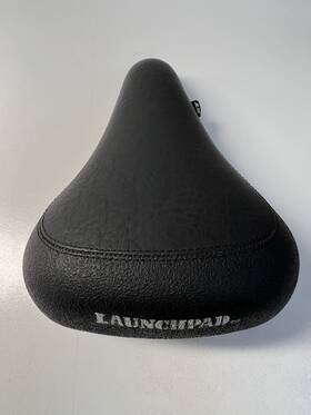 Gt-16 Viscount Gt Launchpad / Bmx Bike Saddle Seat Old Mid School Used