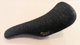 H100 Viscount Aero Sea Gull Saddle Black With Guts