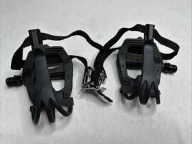 Vp-335t Vp 335t Bicycle Pedals With Toe Clip And Straps 9/16 Resin Road Mtb Hybrid Pd 1