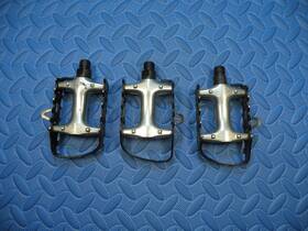 Lu-897 Wellgo Bicycle Pedals 2 Left And 1 Right - Alloy