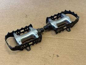 Lu-c8 Wellgo Alloy Flat Pedals Mtb City Bicycle Grip Black 9/16