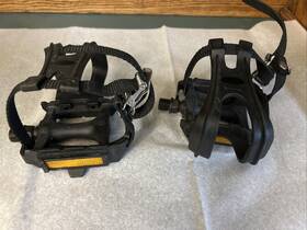 Mt19 Wellgo Bicycle Pedals With Clip And Strap Xtra Small Resin 9/16 Inch Durable