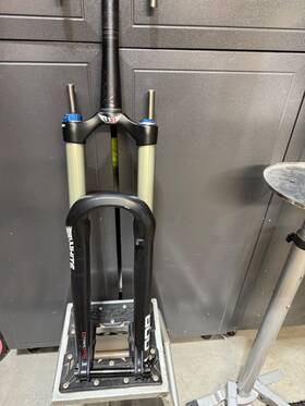 Wb-140-tcr-15mm-29er White Brothers Loop Qtape R15 29 Tapered Suspension Front Fork Inch