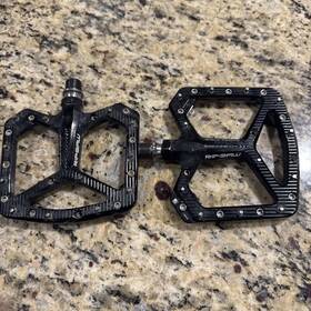 Wolf Tooth Components 812719029254 Aluminum Ripsaw Platform Mtb Bike Pedals 9/16 Inch Black
