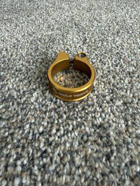 Sc-35-gld Wolf Tooth 34.9mm Gold Aluminum Seatpost Clamp With Self-aligning M6 Bolt