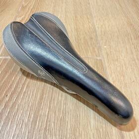 W065-0593 Wtb Rocket V Saddle Black Vintage Mtb Seat Comfort Zone A1