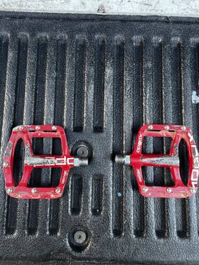 Mx12amc Xpedo Red Aluminum Flat Platform Pedals Pair For Mountain Bike