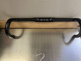 00.6618.165.004 Zipp Service Course 70 Xplr Drop Handlebar - Aluminum 31.8mm 44cm Bead Blast