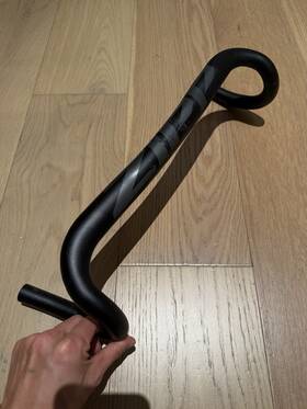 00.6618.197.001 Zipp Service Course Sl70 Xplr Drop Handlebar 31.8mm 42cm Matte Black Aluminum