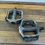 Haro Bmx Pedals 9/16 In Chevron Mid School Platform 3PC LU-313 90S 00S. Fixed Price $19.49.