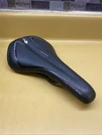 Black Specialized Henge Pro Carbon Body Geometry 260M X 159MM Rail Saddle. Fixed Price $100.00.