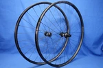 New Stans Crest 700C Industry Nine Solix Thru Axle Disc Gravel/road Wheelset. Fixed Price $764.95.