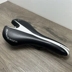 Bontrager Affinity Saddle Bike Seat Road Bicycle Leather VL-1424 302786 Race. Fixed Price $29.71.