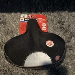 New Schwinn Black Deluxe Cruiser Bicycle Saddle Extra Wide SW75719-2. Fixed Price $59.99.