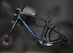 Giant Revolt Advanced Freme Set Carbon Gravel 2022 Size Used. Fixed Price $1269.19.
