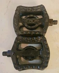 Vintage Performer Pedals VP-910 Wing 1/2 Opc Bmx Old School Freestyle. Fixed Price $11.00.
