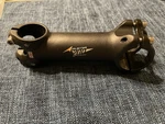 Avenir 200 Series Threadless Stem 31.8MM 110MM 7 Black Aluminum. Fixed Price $18.55.