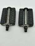 Vintage Schwinn Cec 300 1/2 Pedals Amber Reflectors Stingray/ Manta Ray- Good-. Fixed Price $19.99.