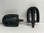Vintage Huffy Wellgo LU-471 Bicycle Mtb Pedal Set Black 1980 Bmx Bike Reflector. Fixed Price $20.00.