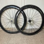Shimano Dura-ace WH-R9170 C40 Carbon Tubeless Disc Wheelset 700C 1660G. Fixed Price $899.00.