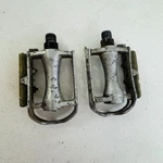 Vintage Components VP-381 Platform Bike Pedals Pair 9/16" Silver No Caps A99. Fixed Price $16.97.