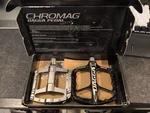 Mismatched Pedals 1 Chromag Dagga Mtb Bike - Black + Meetlocks. Fixed Price $60.00.