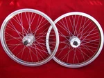 Pair Of 20" Chrome Alex Rims MX22 Full Assembly Set- Nice!. Fixed Price $185.00.